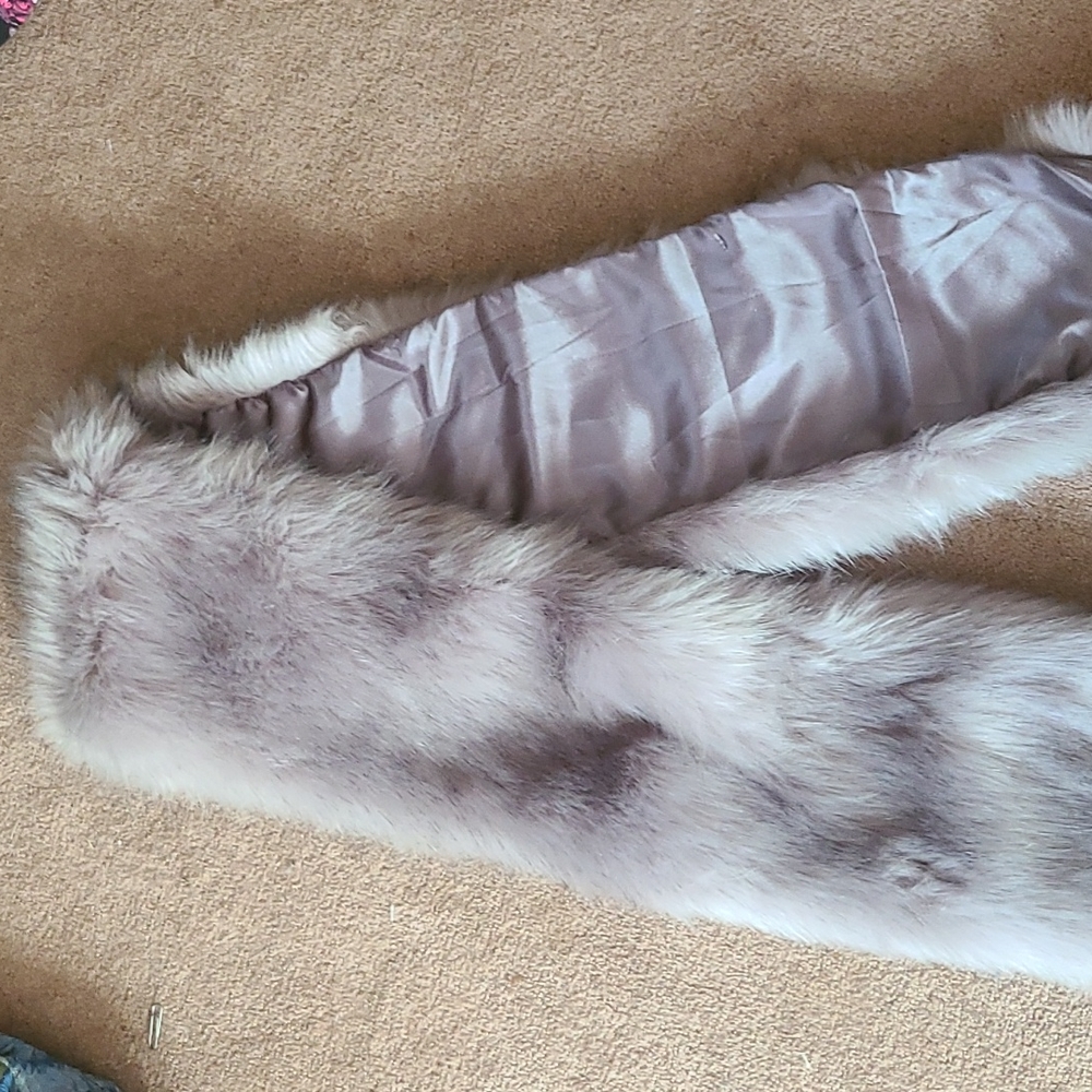 Never worn, Ladies faux fur wrap